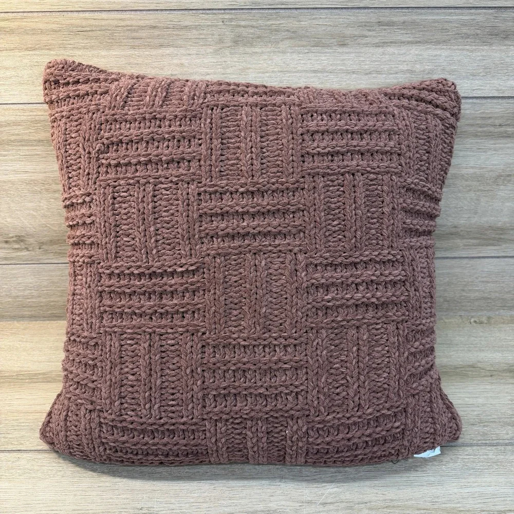 Magaschoni Home Dusty Rose Knit Basketweave Throw Pillow Textured Chunky Mauve